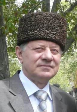 Рустем Меметов — крымскотатарский автор